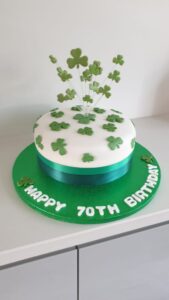 Shamrock cake - 5 crafting days of Christmas